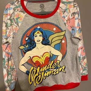 Wonder Woman Long Sleeve Comic Book Shirt | Large